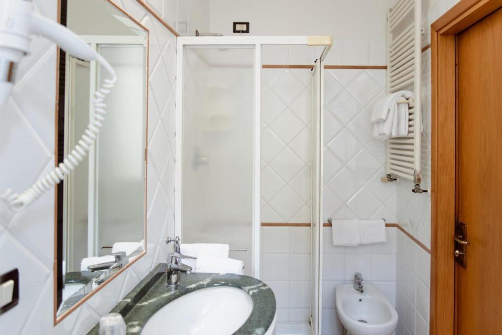 Hotel Rossi Manciano Ngoại thất bức ảnh
