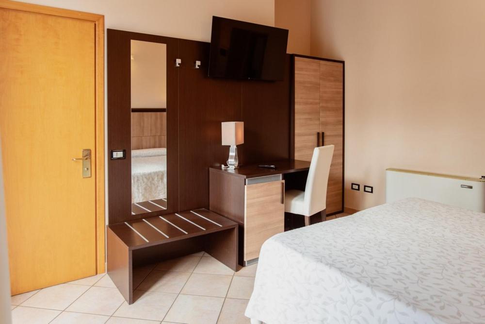 Hotel Rossi Manciano Ngoại thất bức ảnh