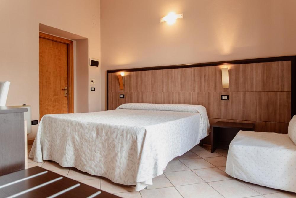 Hotel Rossi Manciano Ngoại thất bức ảnh
