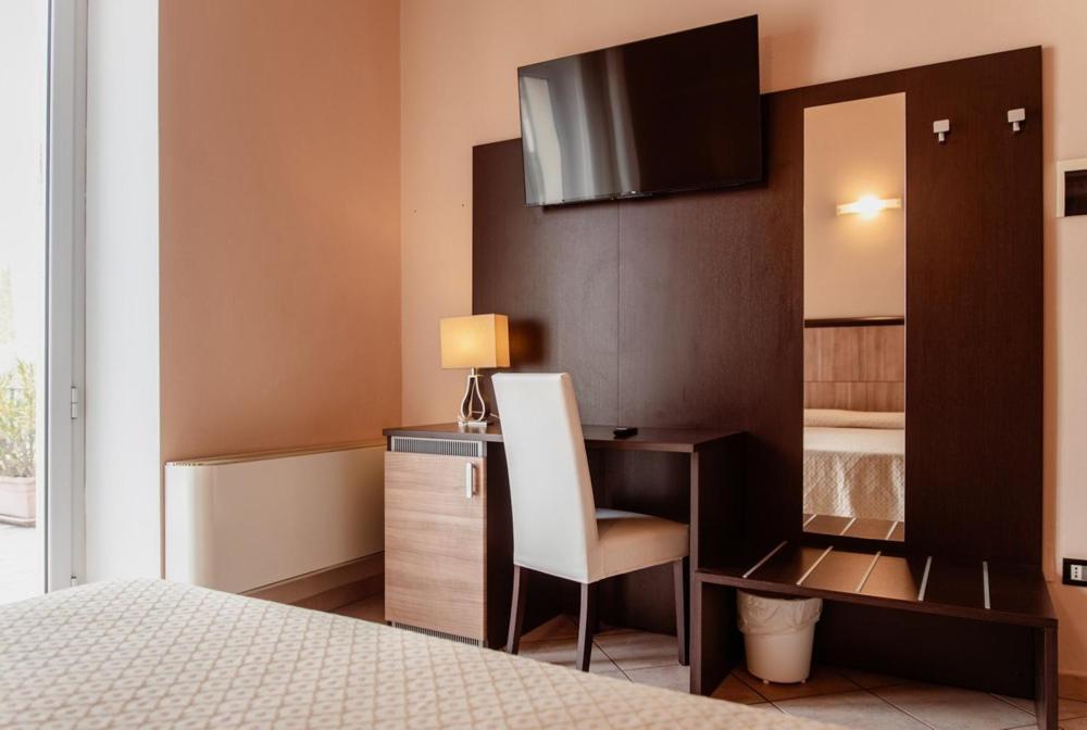 Hotel Rossi Manciano Ngoại thất bức ảnh