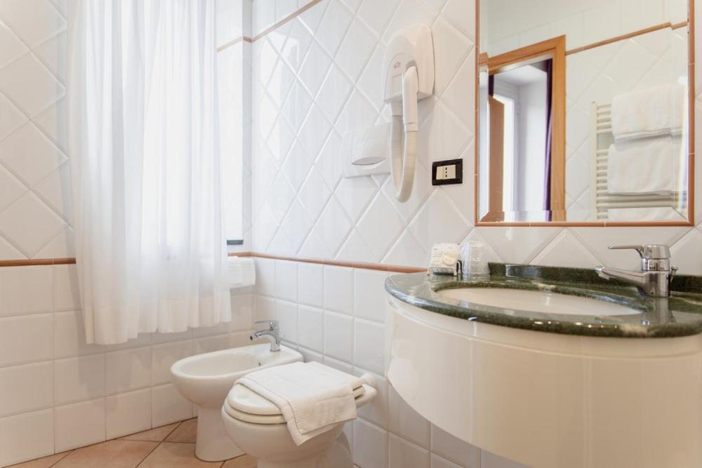 Hotel Rossi Manciano Ngoại thất bức ảnh