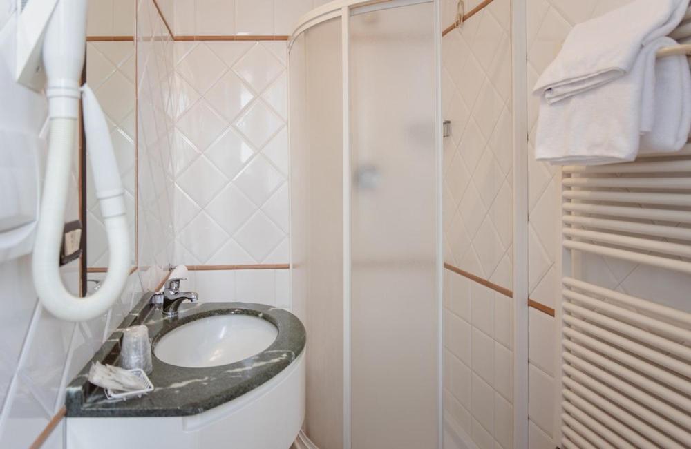 Hotel Rossi Manciano Ngoại thất bức ảnh