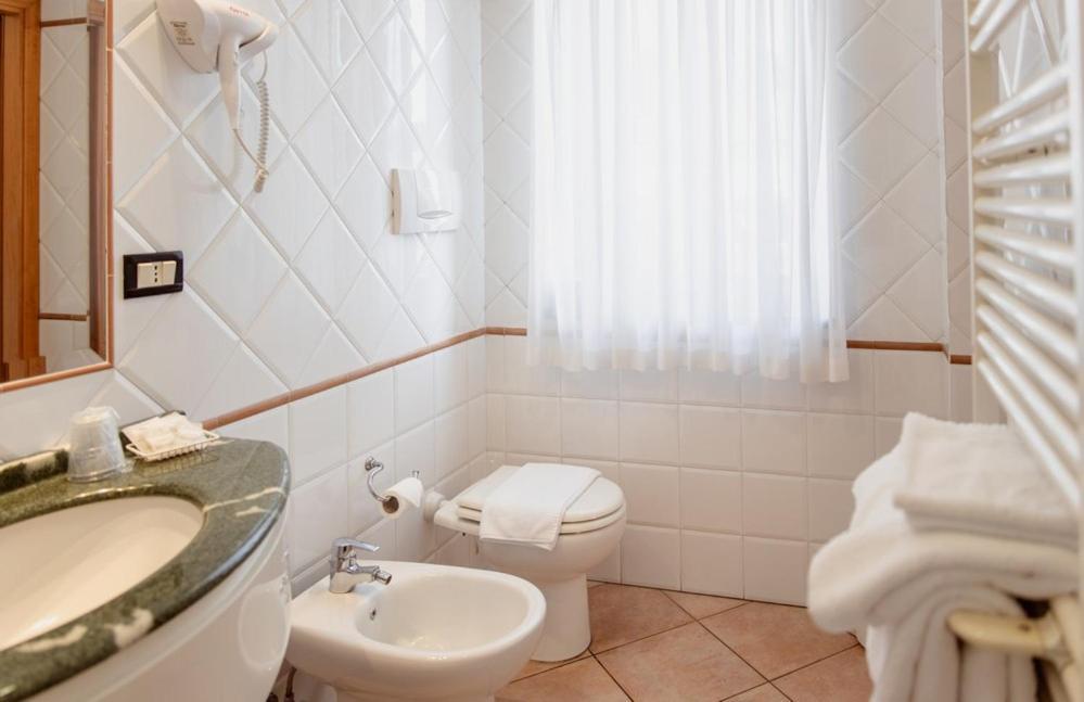 Hotel Rossi Manciano Ngoại thất bức ảnh