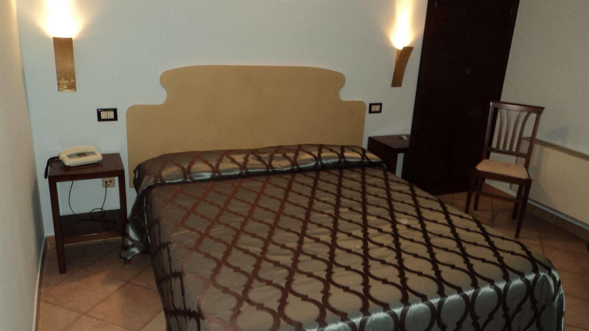 Hotel Rossi Manciano Ngoại thất bức ảnh