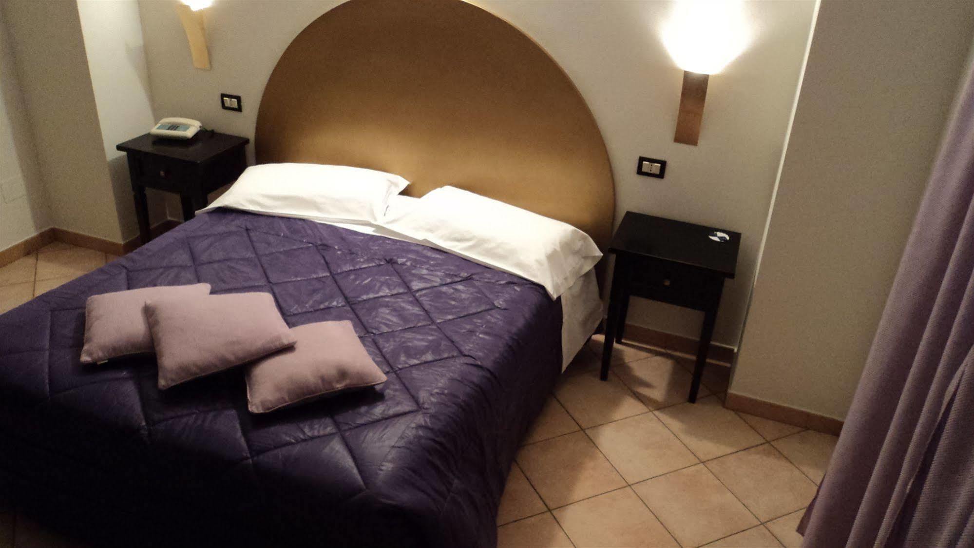 Hotel Rossi Manciano Ngoại thất bức ảnh