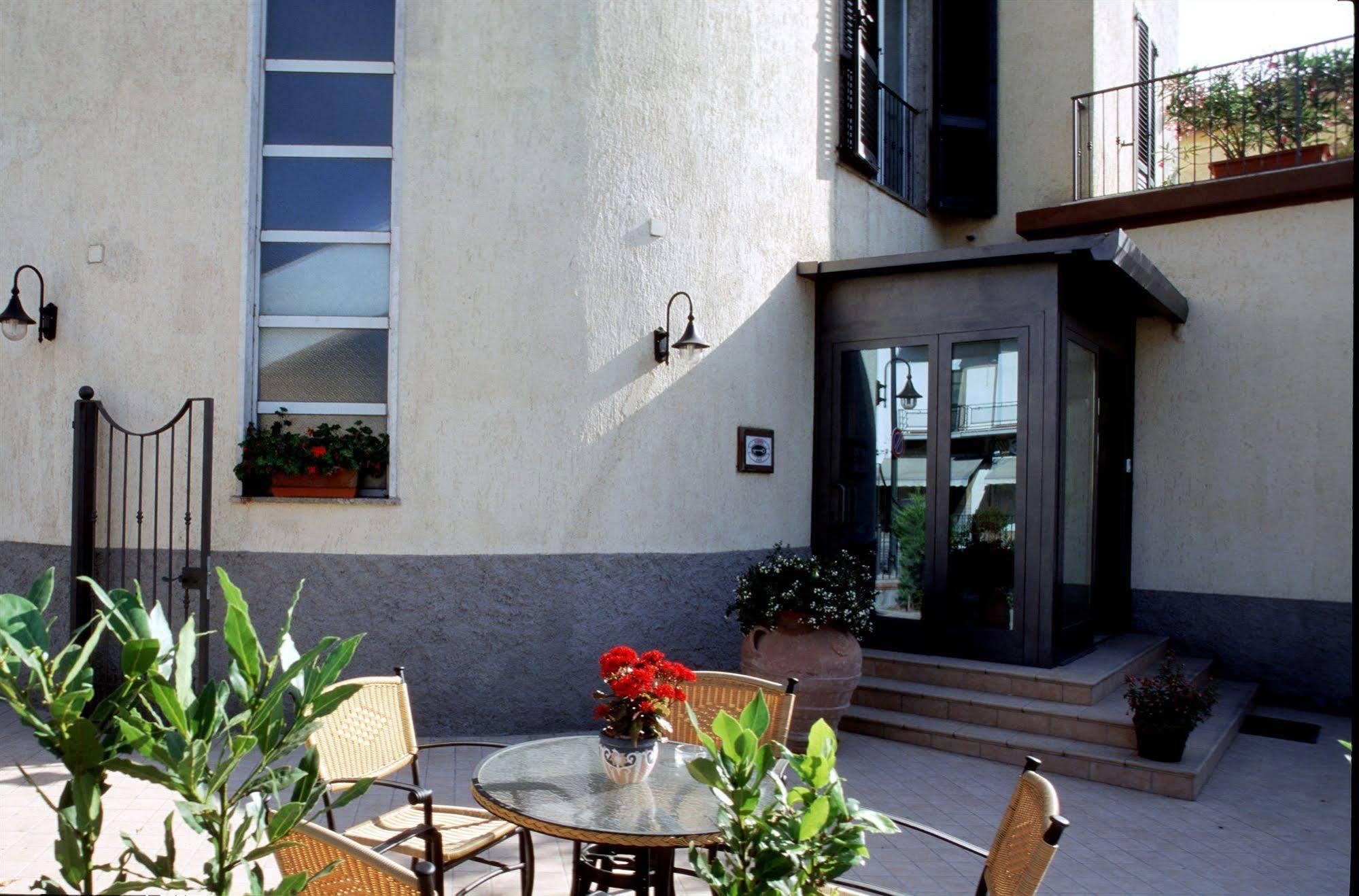 Hotel Rossi Manciano Ngoại thất bức ảnh