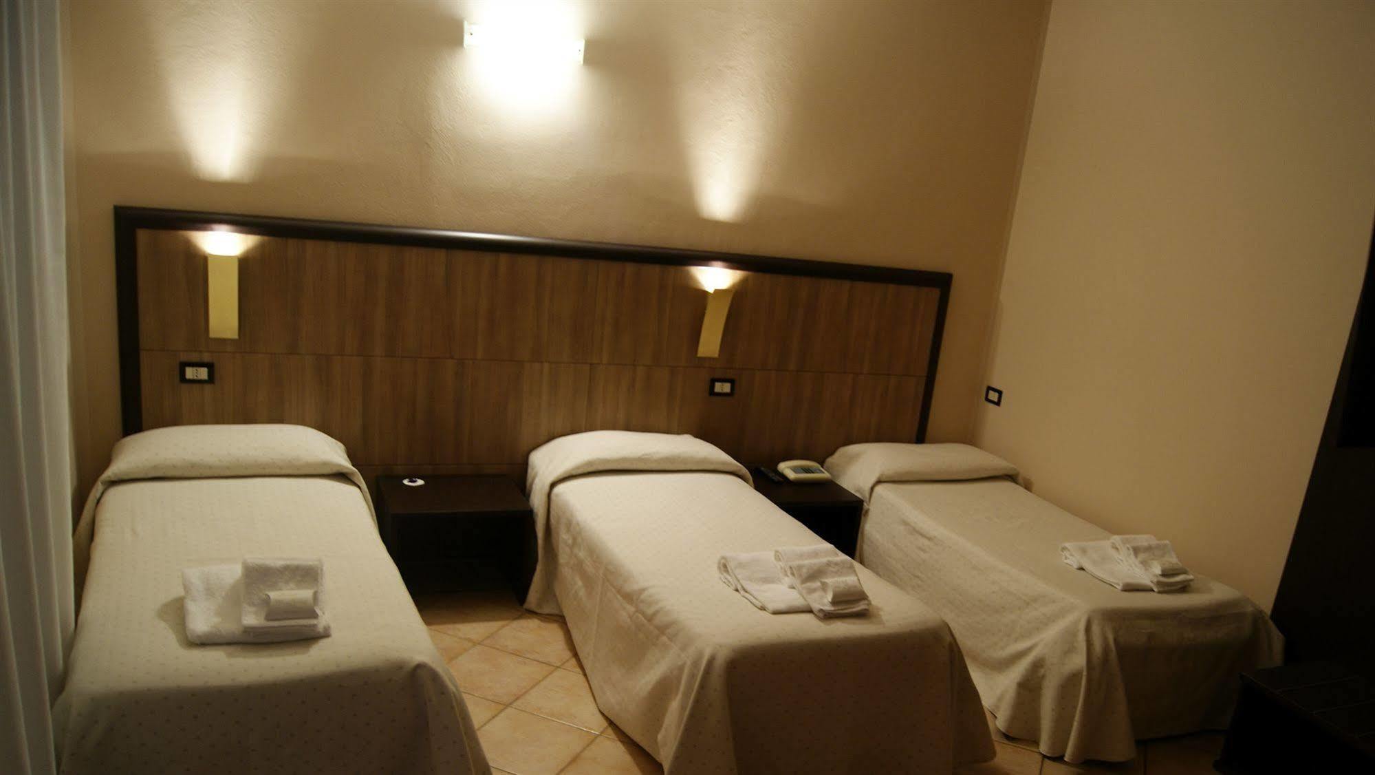 Hotel Rossi Manciano Ngoại thất bức ảnh